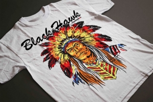Мъжка тениска с щампа Черният астреб (Black Hawk)