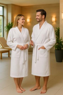 Халат за баня от бял памучен плат - вафелен