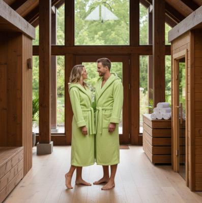 Зелен памучен халат с качулка и колан - за мъже и за жени